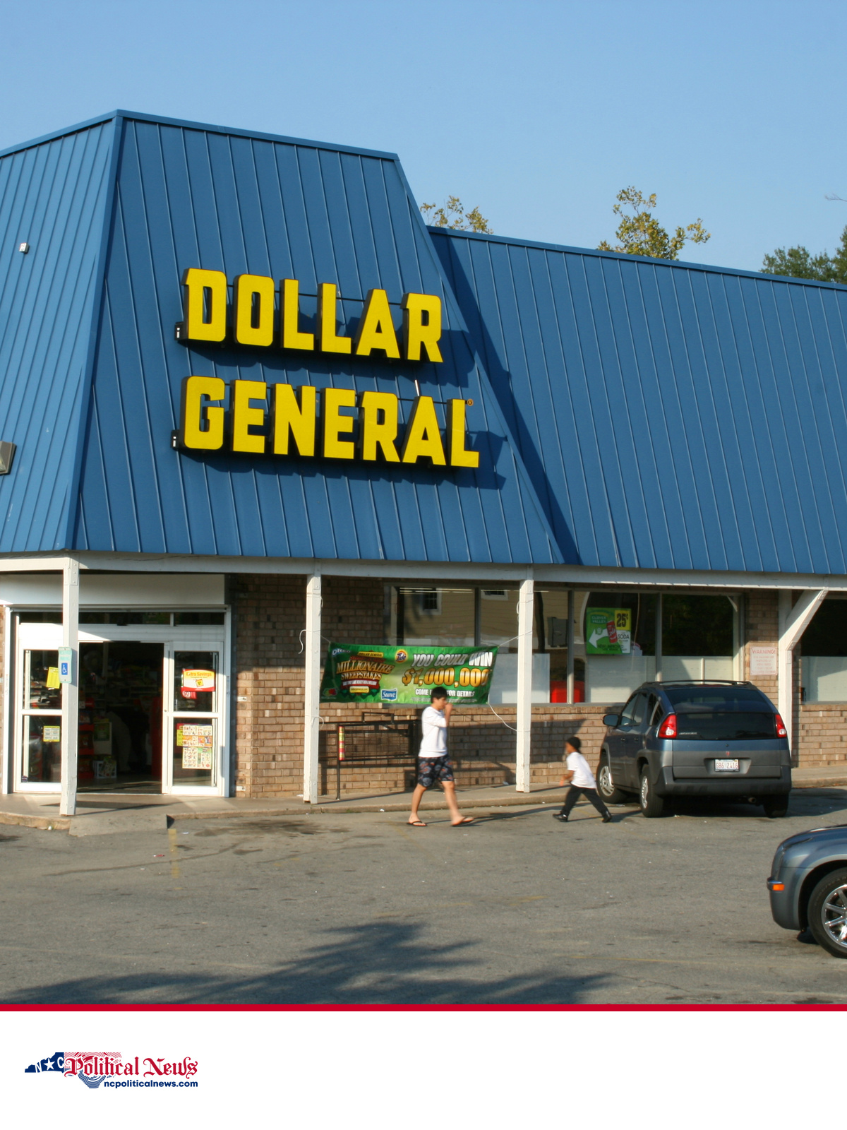 File photograph of a Dollar General storefront in Durham in 2008; contextual image, not a store identified in the inspection records discussed.